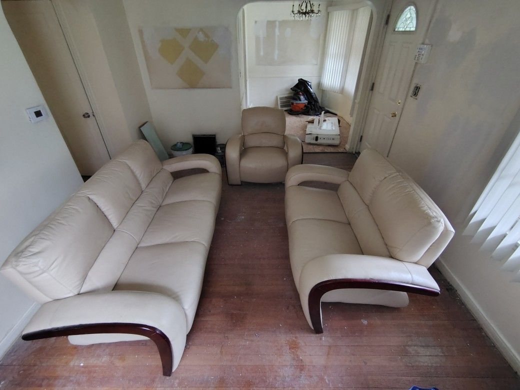 3 piece Sofa and Loveseat Set