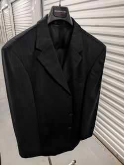 Men's suit (42R)