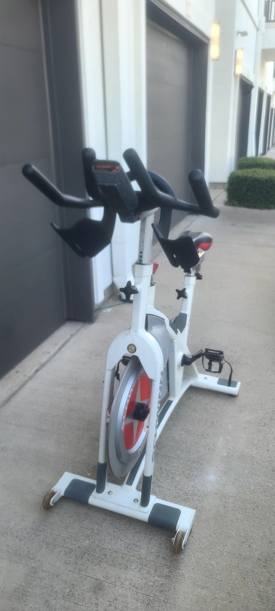 schwinn AC Performance Plus Indoor Bike