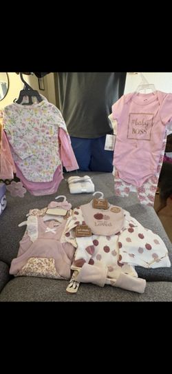 Baby Clothes (tons!) Newborn And 0-3 Months