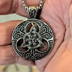 Two-sided Stainless Steel Celtic Knot Pendant Necklace