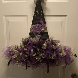 Halloween Wreath (Witch Hat)