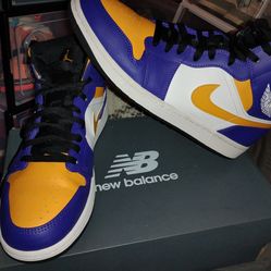 Jordan 1 mid Lakers 2022