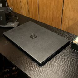 HP 15.6” Laptop – Ryzen 3 7320U – 8GB RAM – 256GB SSD