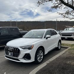 2022 Audi Q3