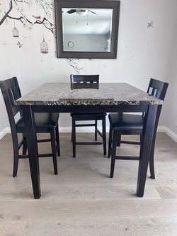Dining set