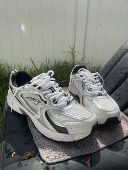 Avis shoes