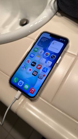 iPhone 13 Unlocked - Blue 128 GB