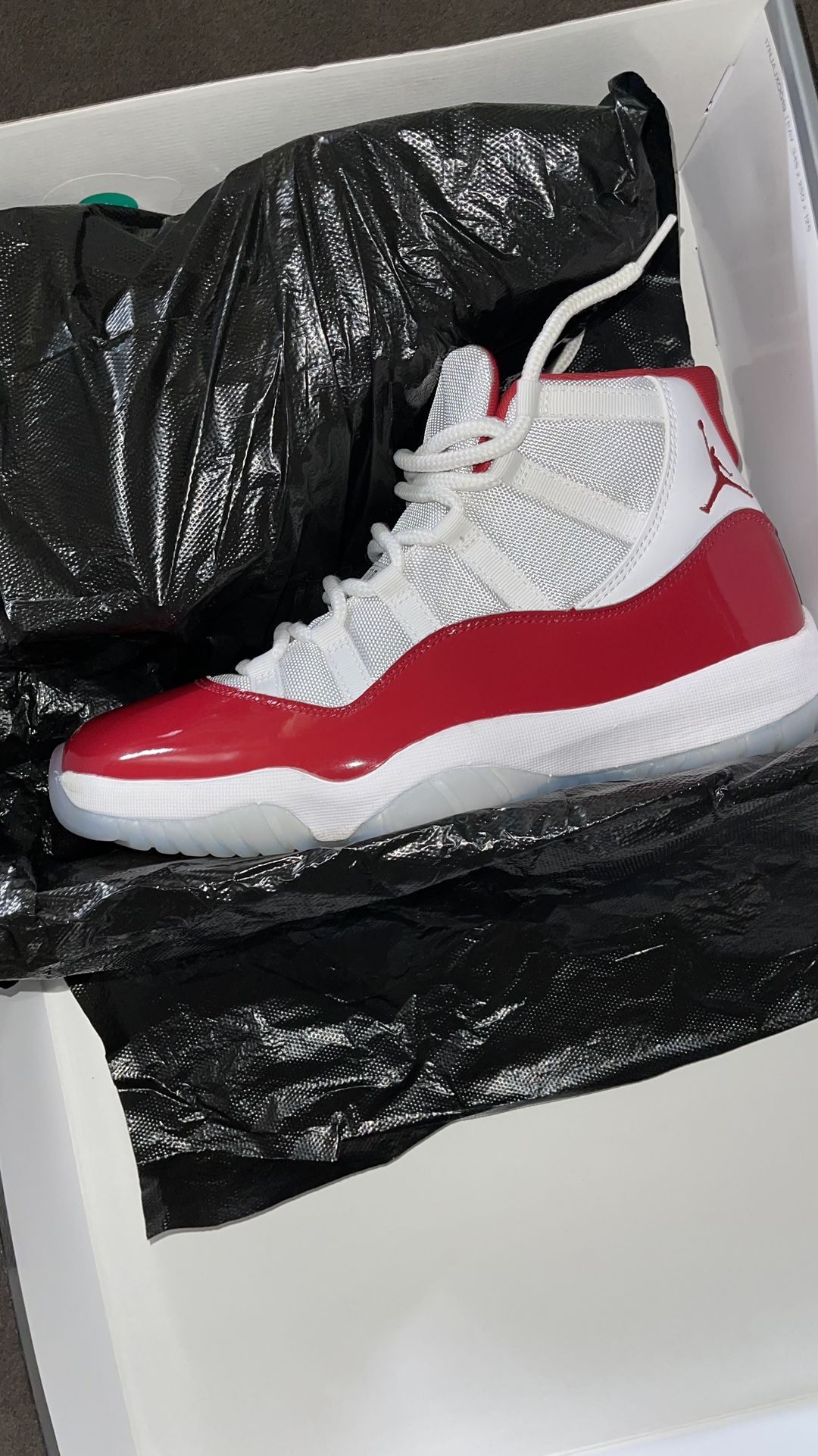 Air Jordan Cherry 11