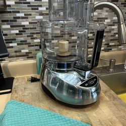 Cuisinart Prep 9 Chrome  9-Cup Food Processor -Like New  Impeccable Condition 