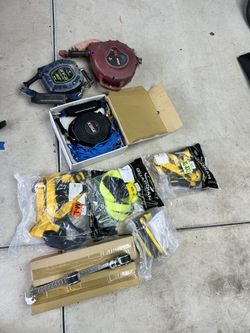 Fall Protection ( RETRACTABLES, HARNESSES, BEAM STRAP&CLAMPS 