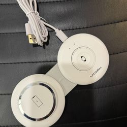 2 In 1 Charging Station. (Apple)