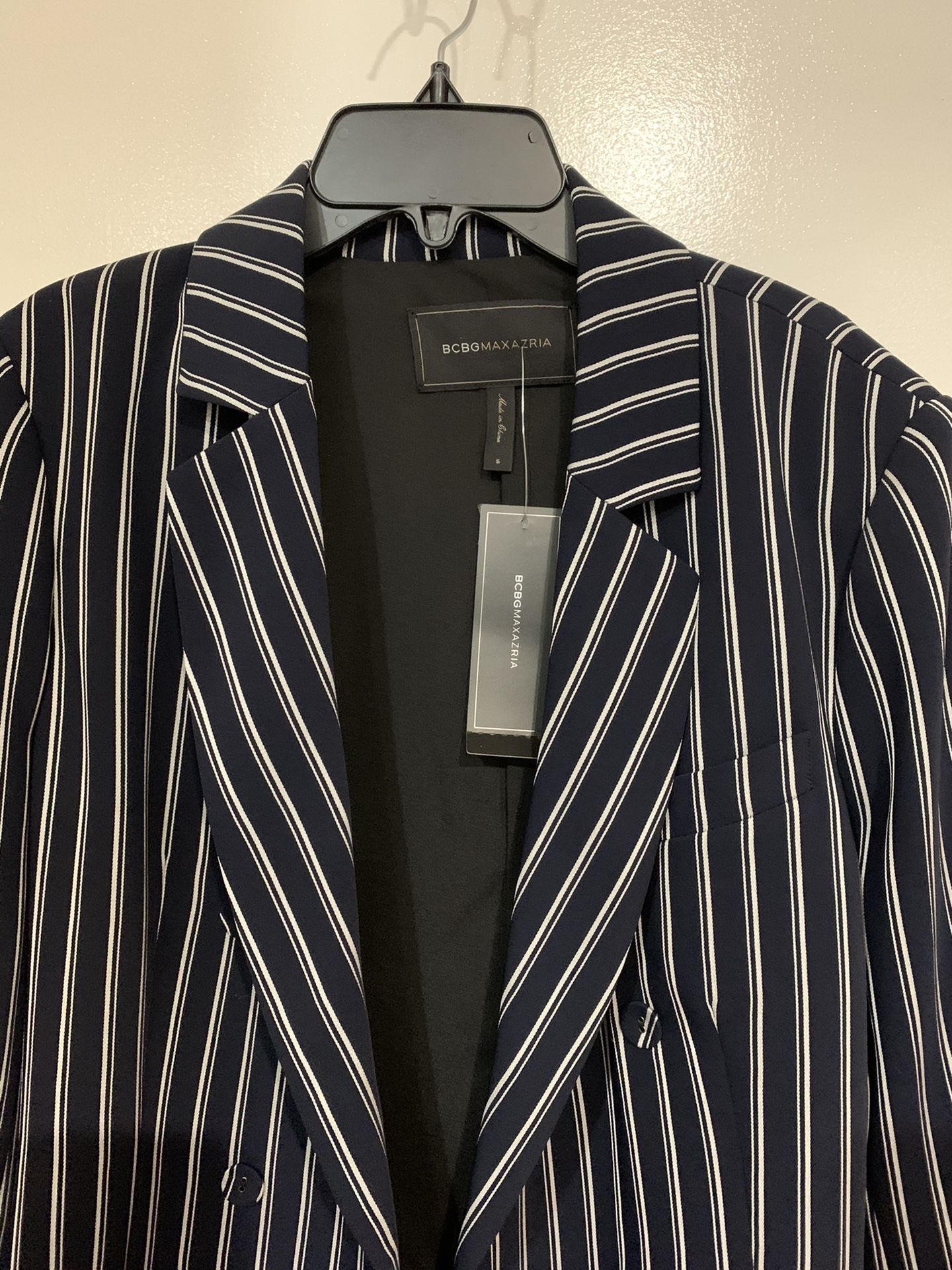 BCBG MAXAZRIA JACKET / SIZE S.