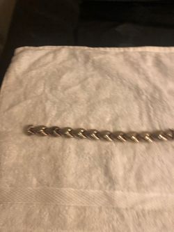 Bracelet925 made in ltaly. 8 inches of logs