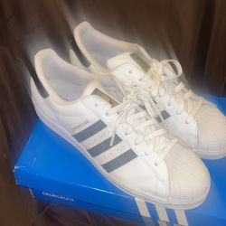 Adidas Superstar