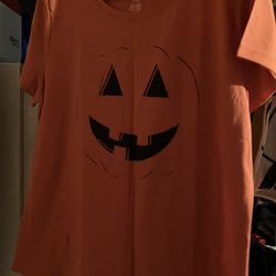 Halloween Tshirt Size Large NWT 