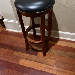 Beautiful Barstool In Excellent Condition 