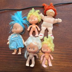 5 Vintage Dolls