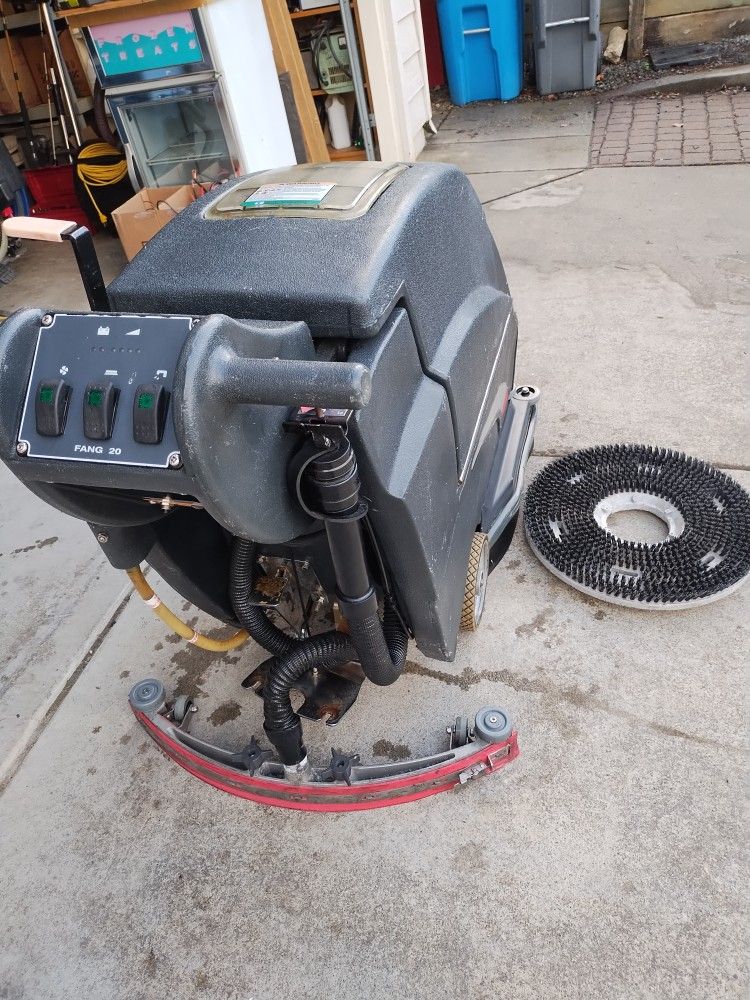 Floor Scrubber Machine