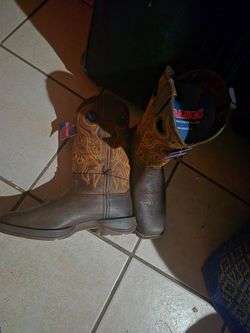 Durango boots. New, original,  tags on. 9w $145 no less, no regateos, seagoville tx