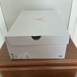 Nike Air Jordan 11 Retro – Velvet Midnight Navy (Women’s) – Size 10.5 Men