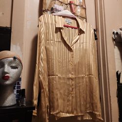 BEAUTIFUL PLUS HOLIDAY BLOUSE