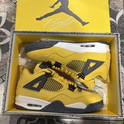 Jordan 4 Lightning- Size 11