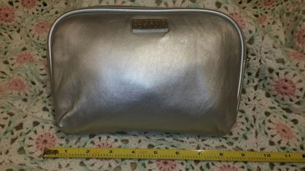 NEW Physician's Formula Silver Metallic Makeup Cosmetics Bag Pouch - $5 - PARMA PICKUP