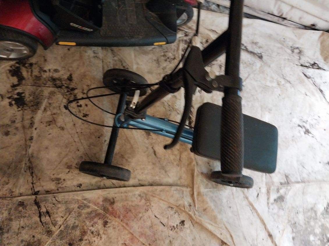 Knee Scooter
