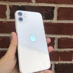 iPhone 11 - 64 GB - Unlocked For Worldwide Use 