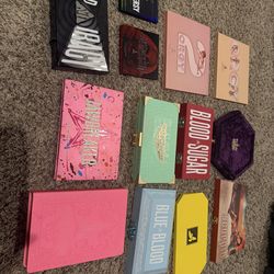 Jeffree star makeup collection.