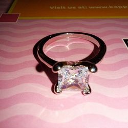 

Princess Cut Engagement Ring. Sz 7