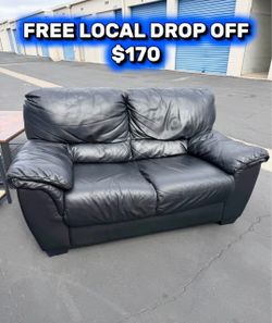 FREE LOCAL DROP OFF black faux leather couch 🛋️