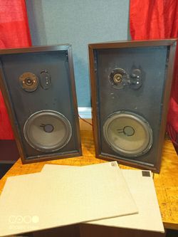 Acoustic Research AR 8 speakers refurbished vintage stereo