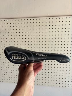 Selle Italia road bike saddle