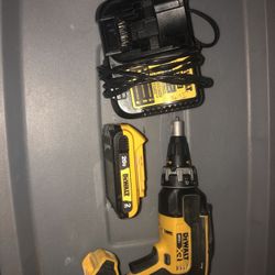 Dewalt Drywall Screws Gun Charger And Battery 