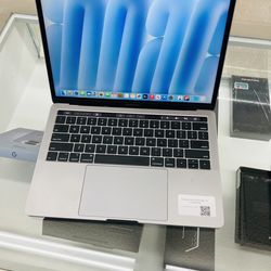 MacBook Pro 2019 16gb ram 512gb ssd 13”