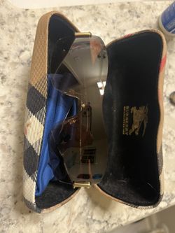 BURBERRY SUNGLASSES **PERFECT CONDITION**