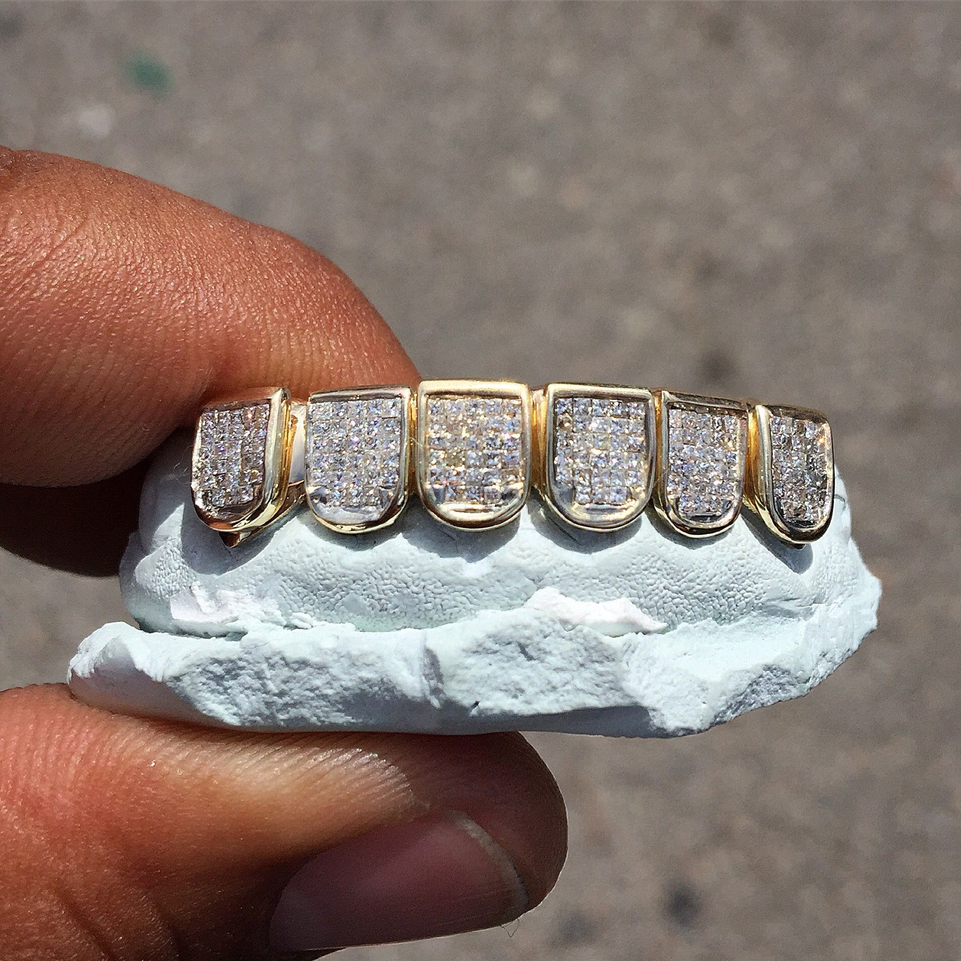 10K GOLD & PRINCESS CUT DIAMOND GRILLZ