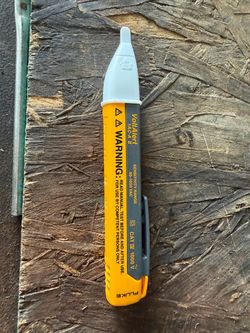 Fluke Volt Alert circuit tester