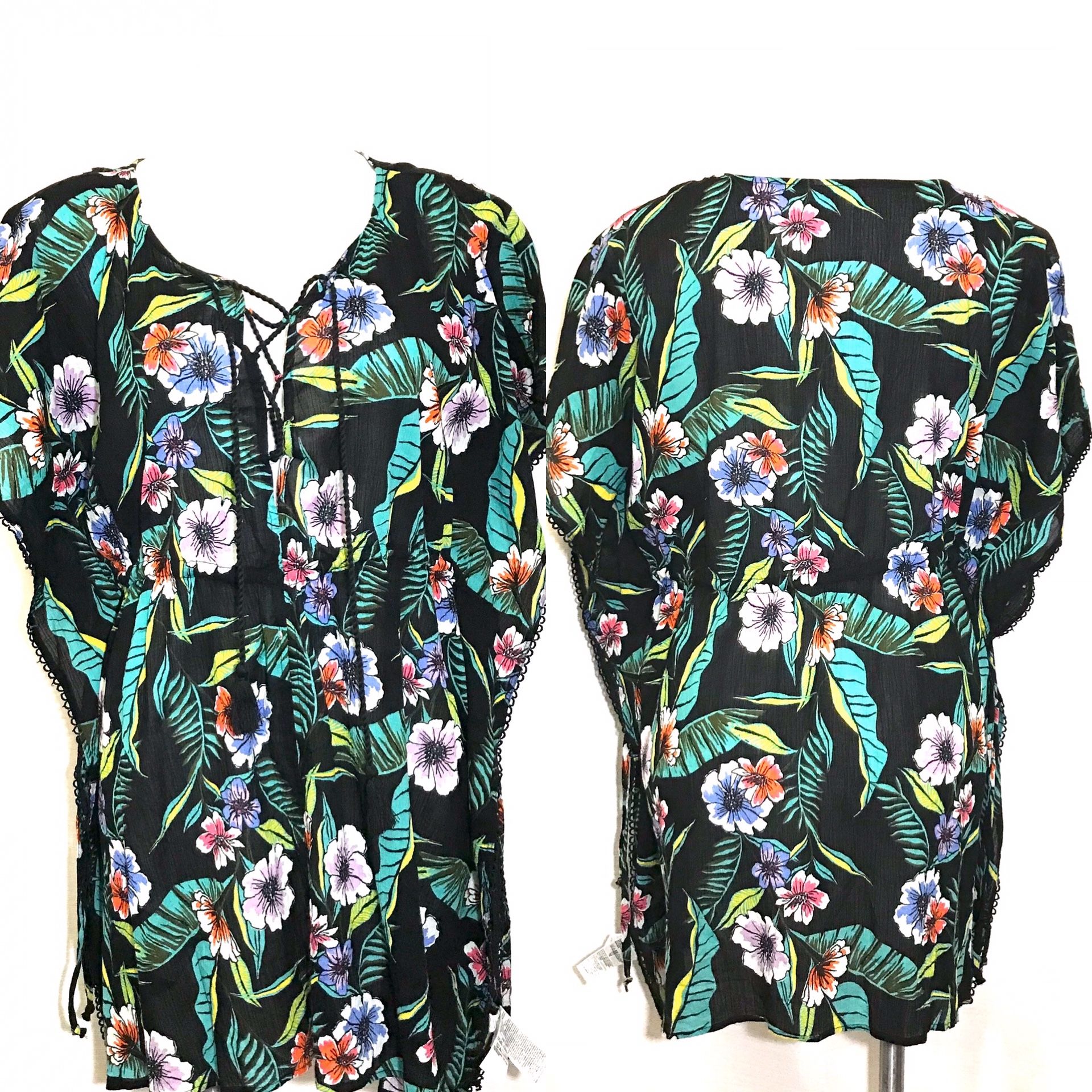 Old Navy Womens Sz M Blouse Top Shirt Multicolors Floral Flutter Sleeve.