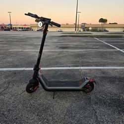 NIU KQI 3 Max (Electric Kick Scooter)