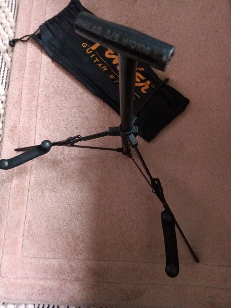 Guitar Stand 