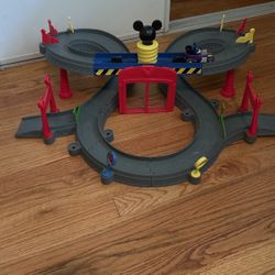 Mickey Race Track
