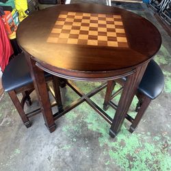 Chest Table With 2 Stools