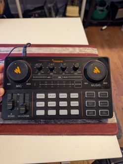 maono MAONOCASTER Lite Portable All-In-One Podcast Production Studio