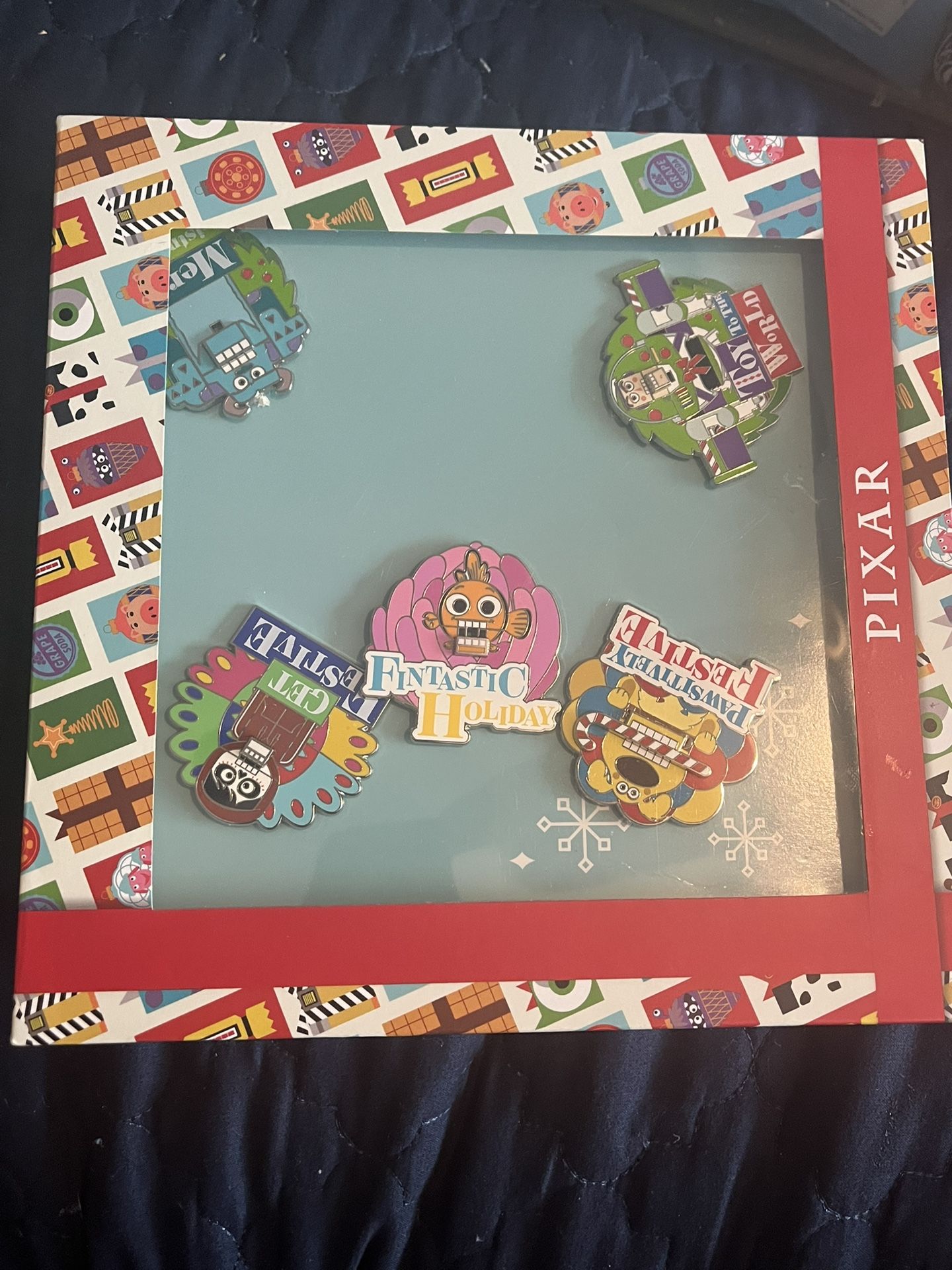 Disney Pin Set Limited Edition 