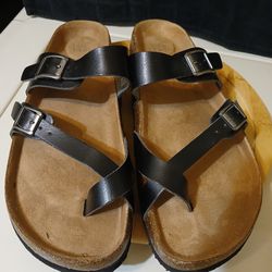 Women's Time and Tru sandals size 9. Worn once inside.