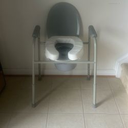 Portable Toilet With Cushion Seat