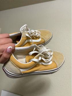 Yellow Vans Women’s 9.5 Men’s 8